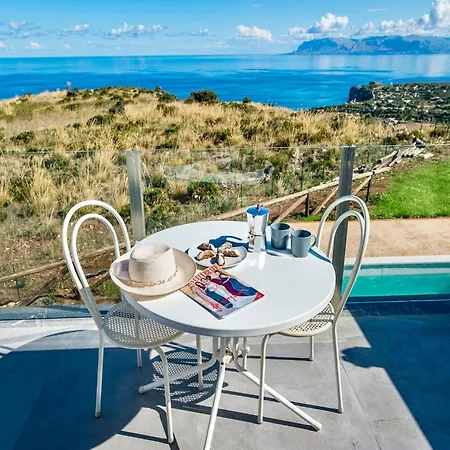 Elegant With Private Pool And Sea View Villa Castellammare del Golfo